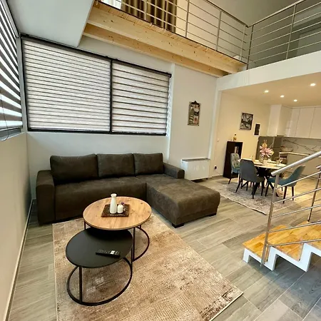 Cool Loft Apartmán Tríkala